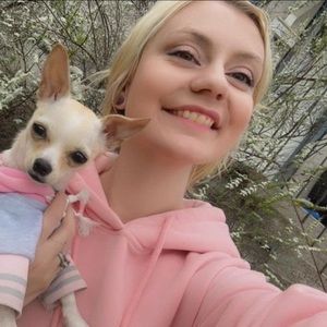 Meet your Posher, Sierra